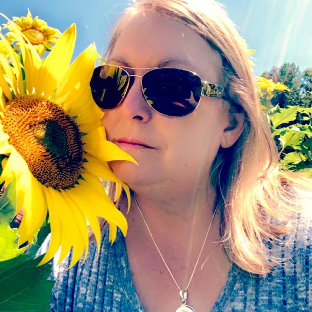 Meet your Posher, Lisa